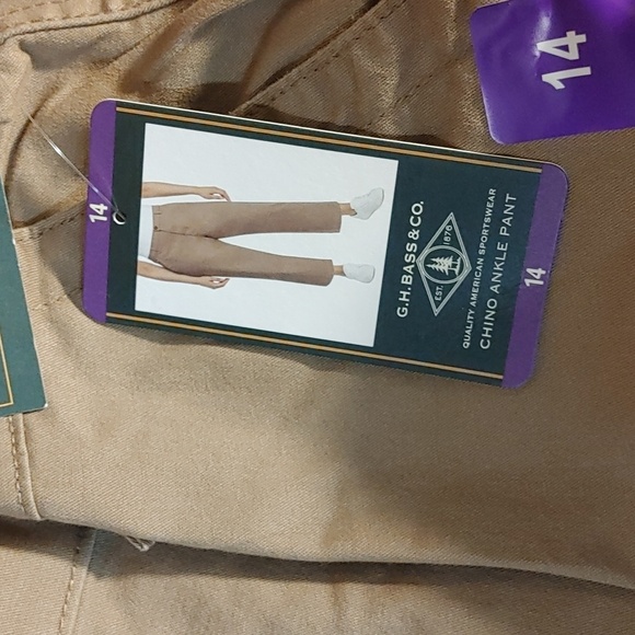 G.H. Bass & Co. Ladies' Chino Pants Ankle Length, Brown - Picture 5 of 7